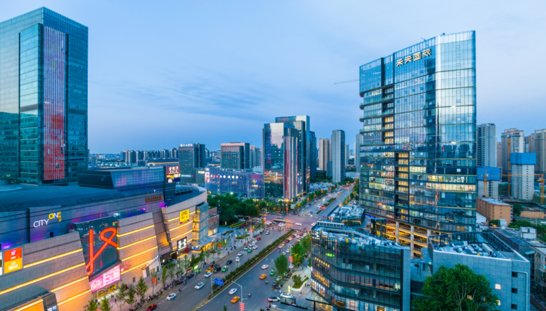 经开区“顶流”商圈跻身全国榜单